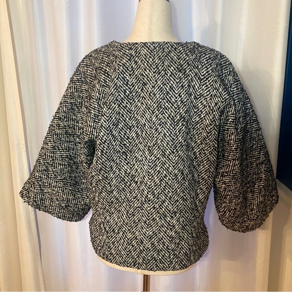 Anne Klein Elegant Black & White Tweed 3/4 sleeve Cropped Swing Lined Jacket, 10 - Picture 2 of 16